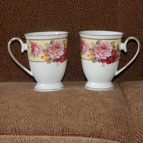GRACE TEAWARE Fine Porcelain Roses Gold Trim Footed Tea Coffee 2 Set Cup 9oz NEW - Picture 2 of 4